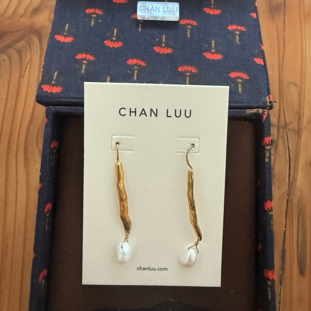 Chan Luu Gold Wave Pearl Drop Earrings New